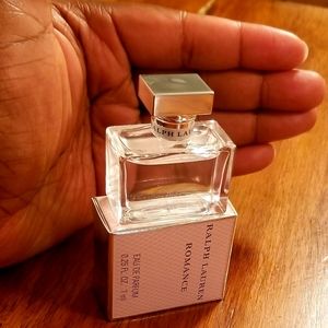 Ralph Lauren women perfume. EDP 7 mL mini dabber bottle.
